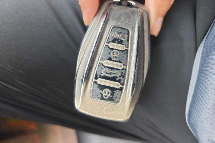 Used Geely Auto Emgrand 2025 4th Generation 1.5L CVT Longteng Edition Vehicle Key