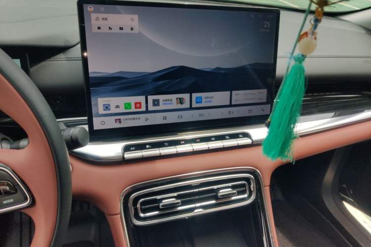 Used Geely Auto Emgrand 2026 Model 5th Generation 1.5T DCT Flagship Edition Audio And AC Panel
