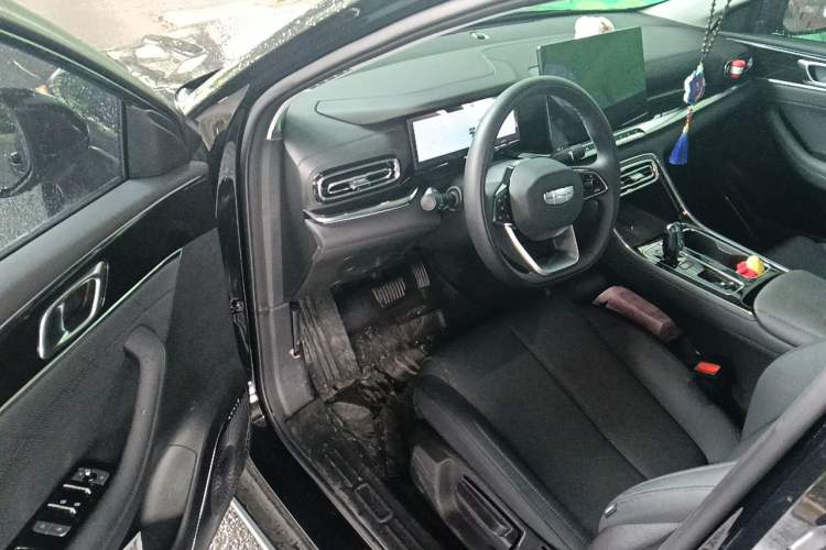 Used Geely Auto Emgrand 2026 Model 5th Generation 1.5T DCT Prestige Edition Driver Seat