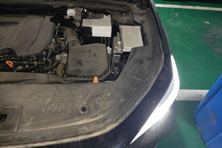 Used Geely Auto Emgrand 2026 Model 5th Generation 1.5T DCT Flagship Edition Engine Bay Left