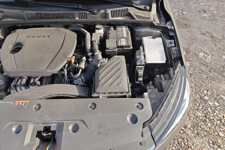 Used Geely Auto Emgrand 2026 Model 4th Generation 4 Millionth Anniversary Edition 1.5L CVT Overdrive Edition Engine Bay Left