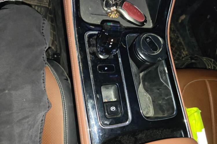Used Geely Auto Emgrand 2026 Model 5th Generation 1.5T DCT Flagship Edition Gear Lever