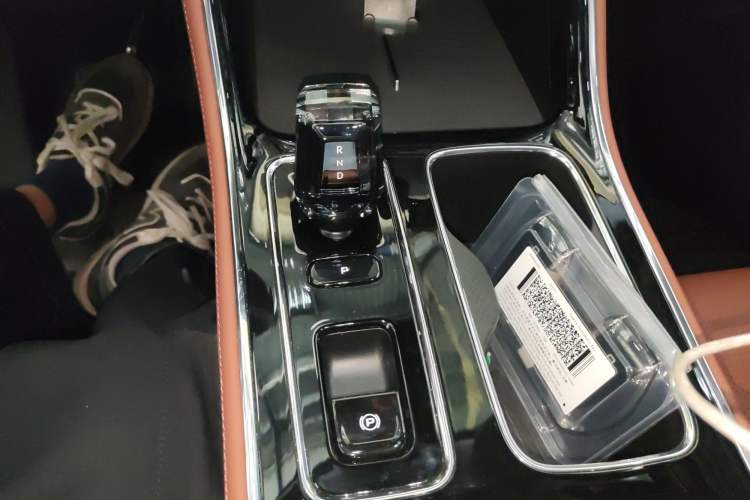 Used Geely Auto Emgrand 2026 Model 5th Generation 1.5T DCT Flagship Edition Gear Lever