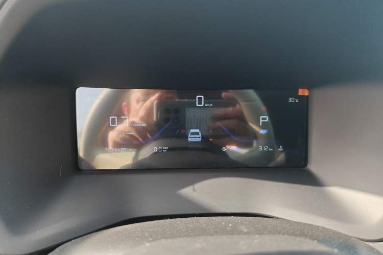 Used Geely Auto Emgrand 2026 Model 4th Generation 4 Millionth Anniversary Edition 1.5L CVT Overdrive Edition Instrument Cluster