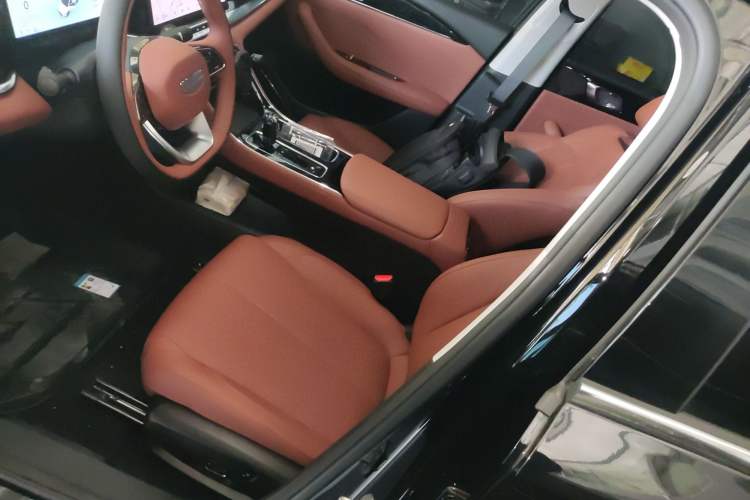 Used Geely Auto Emgrand 2026 Model 5th Generation 1.5T DCT Flagship Edition Left Front Seat