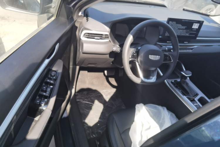 Used Geely Auto Emgrand 2026 Model 4th Generation 4 Millionth Anniversary Edition 1.5L CVT Overdrive Edition Driver Seat