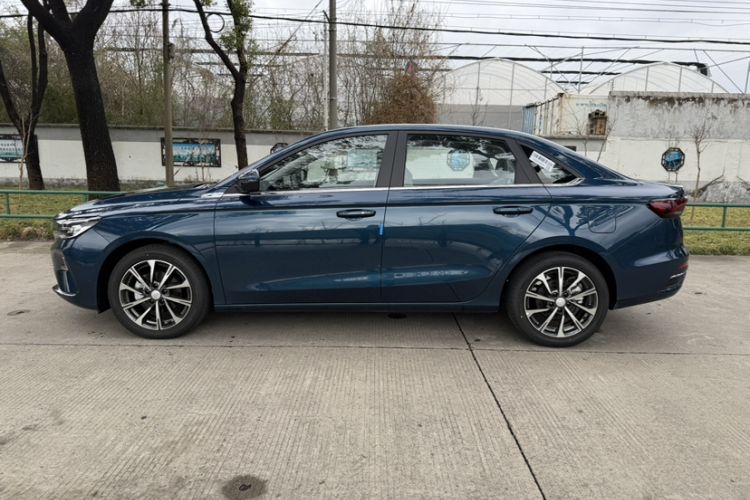 Used Geely Auto Emgrand 2026 Model 4th Generation 4 Millionth Anniversary Edition 1.5L CVT Feiyue Edition Exterior 6