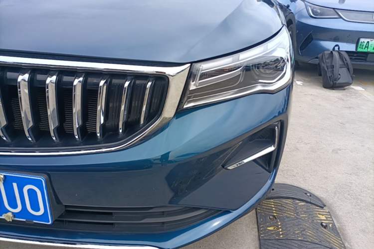 Used Geely Auto Emgrand 2026 Model 4th Generation 4 Millionth Anniversary Edition 1.5L CVT Feiyue Edition Left Front Headlight