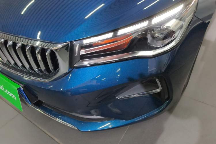 Used Geely Auto Emgrand 2026 Model 4th Generation 4 Millionth Anniversary Edition 1.5L CVT Feiyue Edition Left Front Headlight