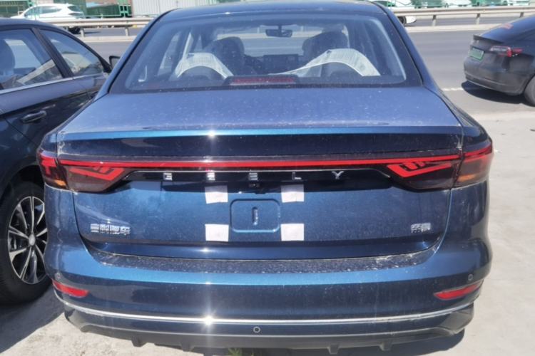 Used Geely Auto Emgrand 2026 Model 4th Generation 4 Millionth Anniversary Edition 1.5L CVT Overdrive Edition Rear