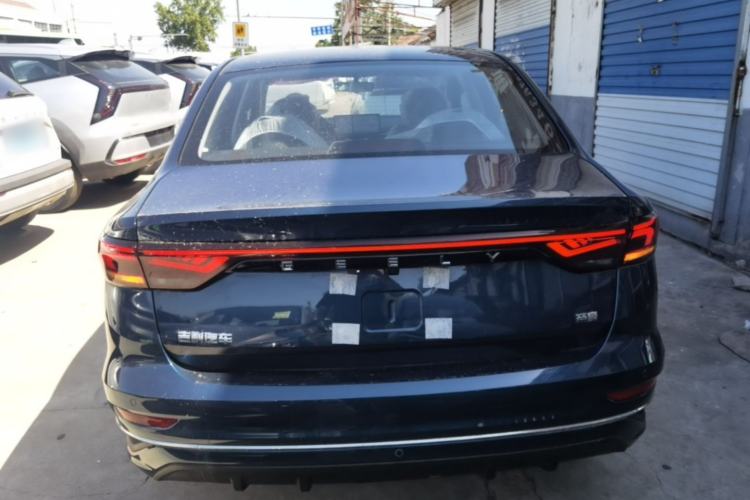 Used Geely Auto Emgrand 2026 Model 4th Generation 4 Millionth Anniversary Edition 1.5L CVT Overdrive Edition Rear