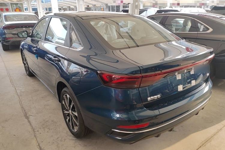 Used Geely Auto Emgrand 2026 Model 4th Generation 4 Millionth Anniversary Edition 1.5L CVT Feiyue Edition Rear Left 45 Deg