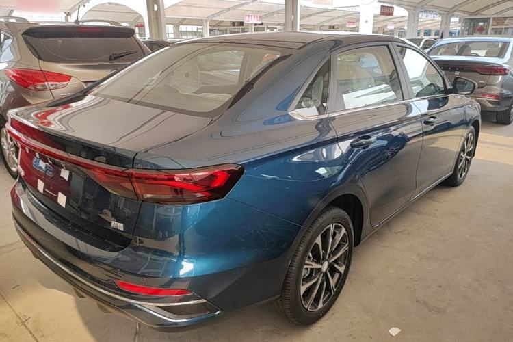 Used Geely Auto Emgrand 2026 Model 4th Generation 4 Millionth Anniversary Edition 1.5L CVT Feiyue Edition Rear Right 45 Deg