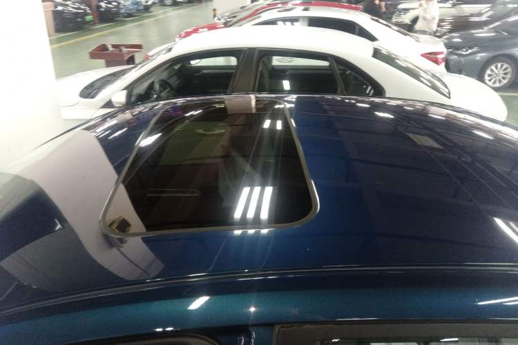 Used Geely Auto Emgrand 2026 Model 4th Generation 4 Millionth Anniversary Edition 1.5L CVT Feiyue Edition Roof