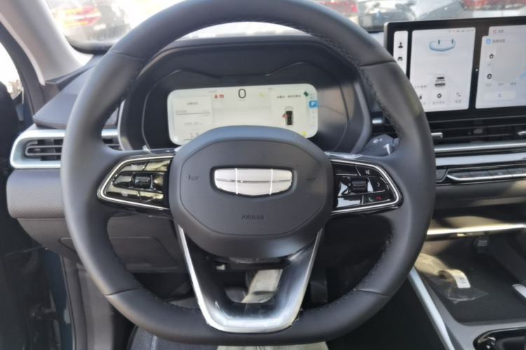Used Geely Auto Emgrand 2026 Model 4th Generation 4 Millionth Anniversary Edition 1.5L CVT Feiyue Edition Steering Wheel