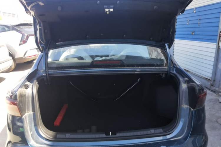 Used Geely Auto Emgrand 2026 Model 4th Generation 4 Millionth Anniversary Edition 1.5L CVT Overdrive Edition Trunk