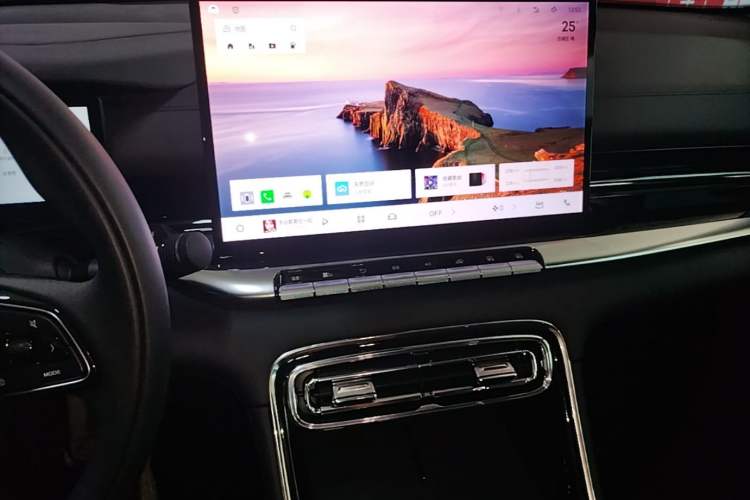 Used Geely Auto Emgrand 2026 Model 5th Generation 1.5L CVT Prestige Edition Audio And AC Panel