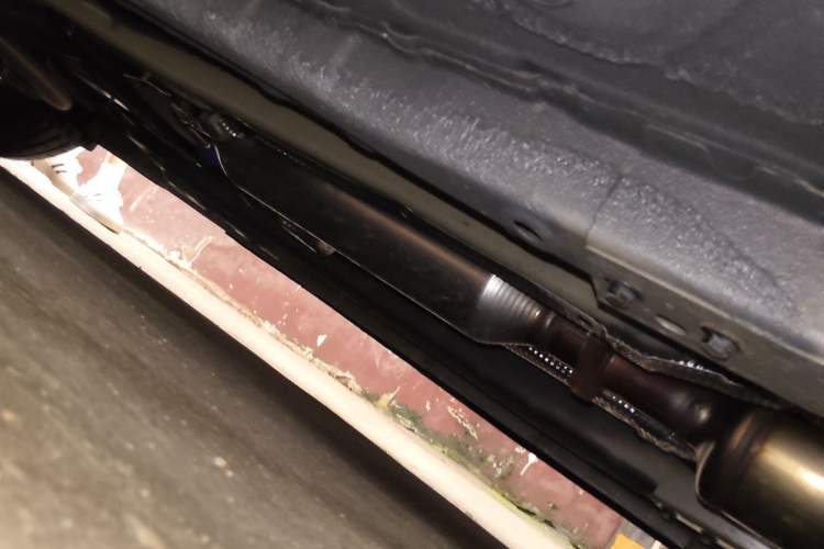 Used Geely Auto Emgrand 2026 Model 5th Generation 1.5T DCT Flagship Edition Chassis Front Right