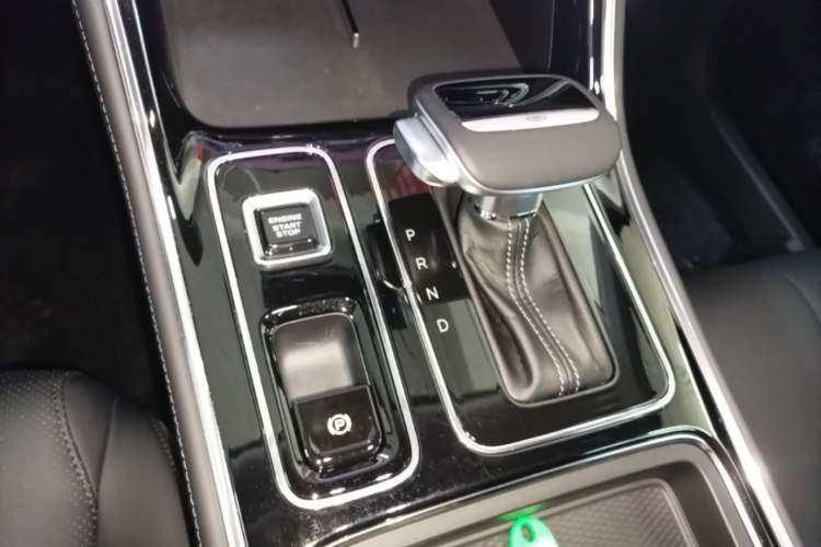 Used Geely Auto Emgrand 2026 Model 5th Generation 1.5L CVT Prestige Edition Gear Lever