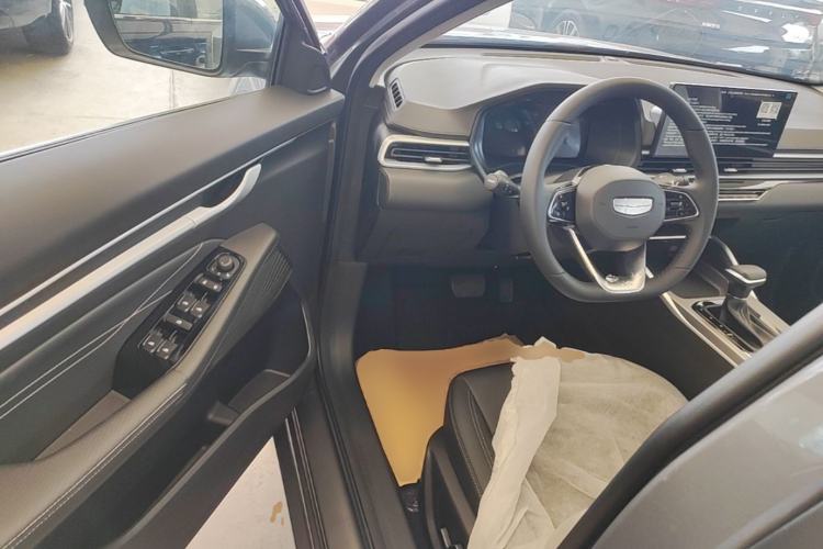 Used Geely Auto Emgrand 2026 Model 4th Generation 4 Millionth Anniversary Edition 1.5L CVT Feiyue Edition Driver Seat