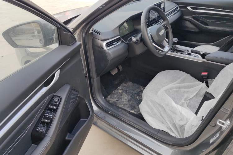 Used Geely Auto Emgrand 2026 Model 4th Generation 4 Millionth Anniversary Edition 1.5L CVT Feiyue Edition Driver Seat
