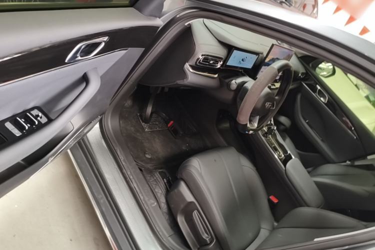 Used Geely Auto Emgrand 2026 Model 5th Generation 1.5T DCT Prestige Edition Driver Seat