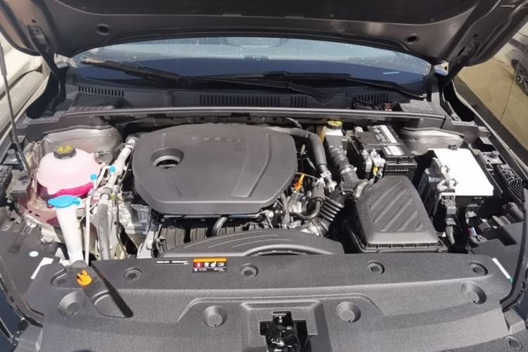 Used Geely Auto Emgrand 2026 Model 4th Generation 4 Millionth Anniversary Edition 1.5L CVT Overdrive Edition Engine Bay