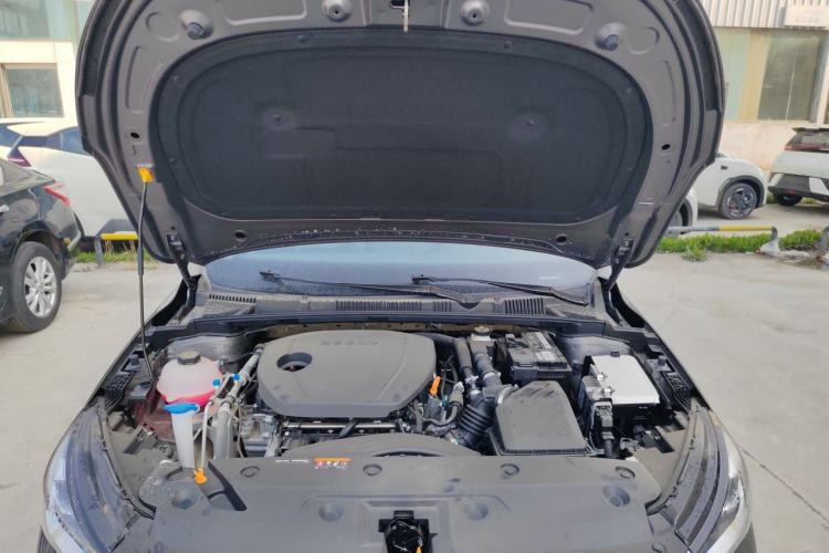 Used Geely Auto Emgrand 2026 Model 4th Generation 4 Millionth Anniversary Edition 1.5L CVT Feiyue Edition Engine Bay