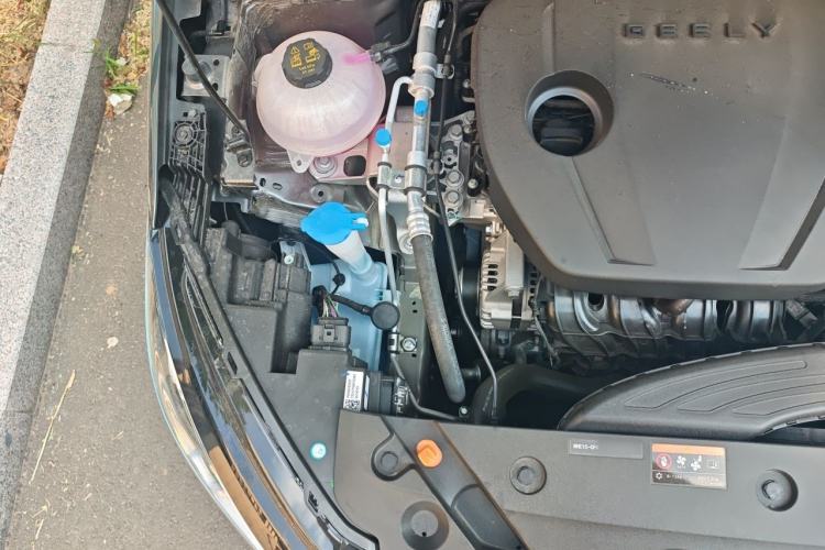 Used Geely Auto Emgrand 2026 Model 4th Generation 4 Millionth Anniversary Edition 1.5L CVT Overdrive Edition Engine Bay Right