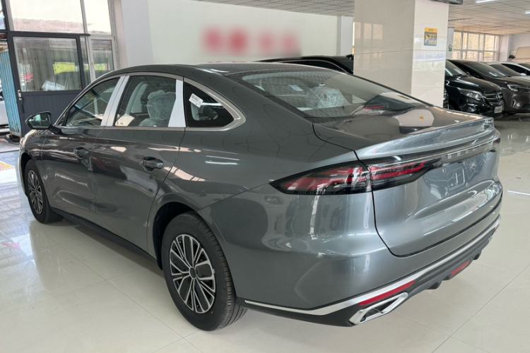 Used Geely Auto Emgrand 2026 Model 5th Generation 1.5L CVT Luxury Edition Exterior 5