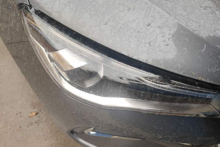 Used Geely Auto Emgrand 2026 Model 4th Generation 4 Millionth Anniversary Edition 1.5L CVT Feiyue Edition Exterior 6