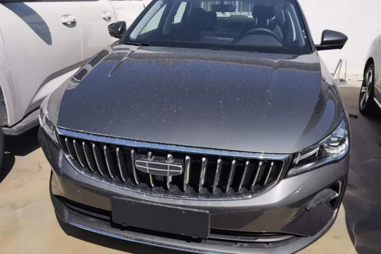 Used Geely Auto Emgrand 2026 Model 4th Generation 4 Millionth Anniversary Edition 1.5L CVT Overdrive Edition Front