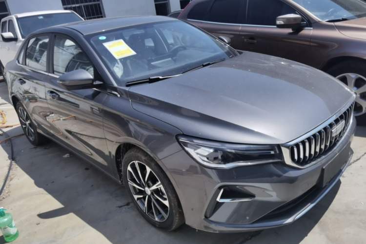 Used Geely Auto Emgrand 2026 Model 4th Generation 4 Millionth Anniversary Edition 1.5L CVT Feiyue Edition Front Right 45 Deg