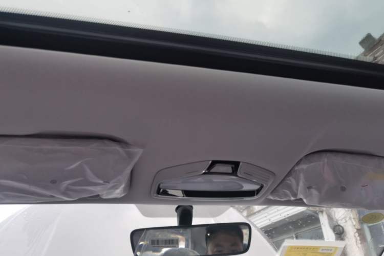 Used Geely Auto Emgrand 2026 Model 4th Generation 4 Millionth Anniversary Edition 1.5L CVT Feiyue Edition Headliner