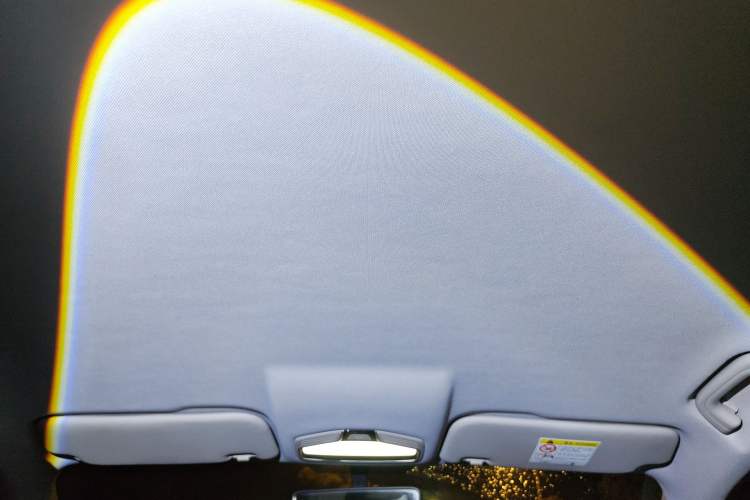 Used Geely Auto Emgrand 2026 Model 4th Generation 4 Millionth Anniversary Edition 1.5L CVT Overdrive Edition Headliner