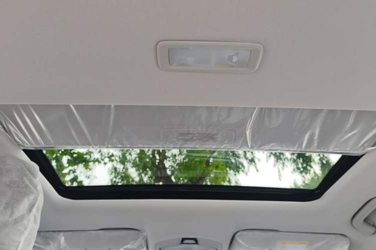 Used Geely Auto Emgrand 2026 Model 4th Generation 4 Millionth Anniversary Edition 1.5L CVT Feiyue Edition Headliner