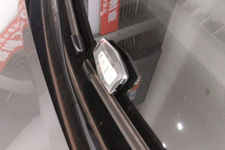 Used Geely Auto Emgrand 2026 Model 4th Generation 4 Millionth Anniversary Edition 1.5L CVT Overdrive Edition Interior 1