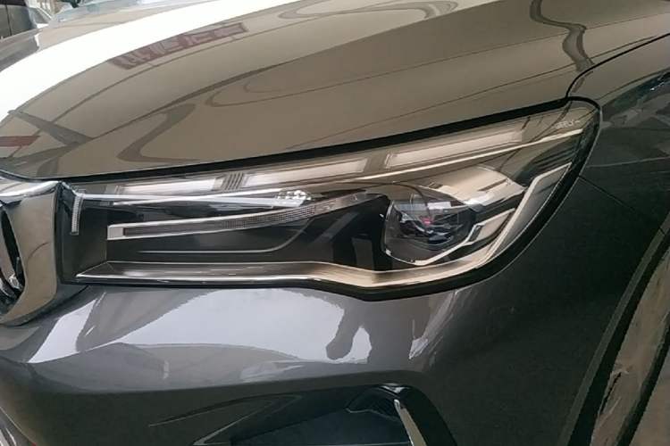 Used Geely Auto Emgrand 2026 Model 4th Generation 4 Millionth Anniversary Edition 1.5L CVT Feiyue Edition Left Front Headlight