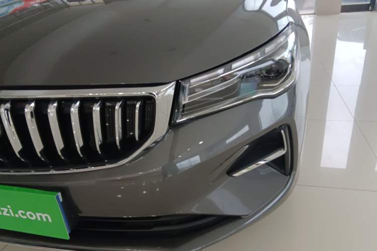 Used Geely Auto Emgrand 2026 Model 4th Generation 4 Millionth Anniversary Edition 1.5L CVT Overdrive Edition Left Front Headlight