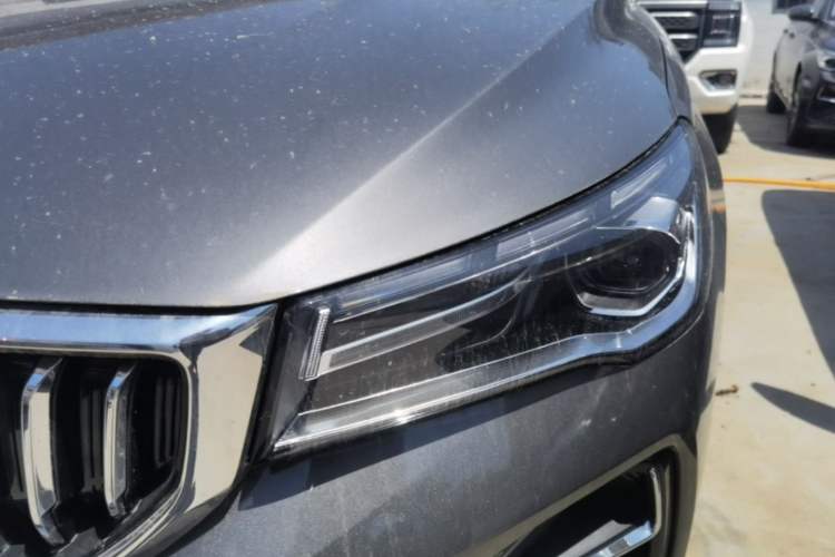 Used Geely Auto Emgrand 2026 Model 4th Generation 4 Millionth Anniversary Edition 1.5L CVT Feiyue Edition Left Front Headlight