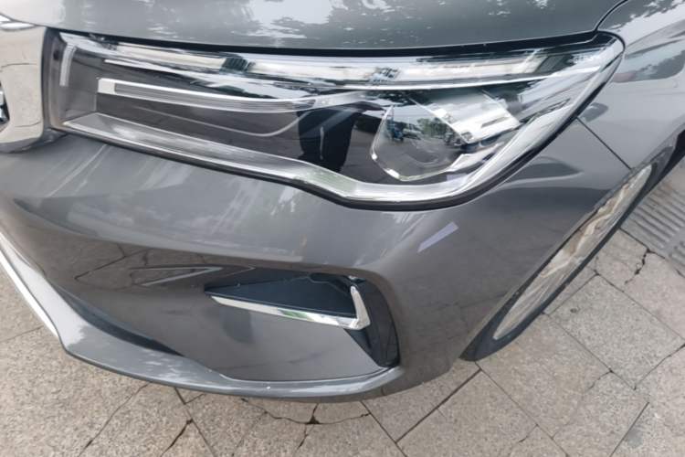 Used Geely Auto Emgrand 2026 Model 4th Generation 4 Millionth Anniversary Edition 1.5L CVT Feiyue Edition Left Front Headlight