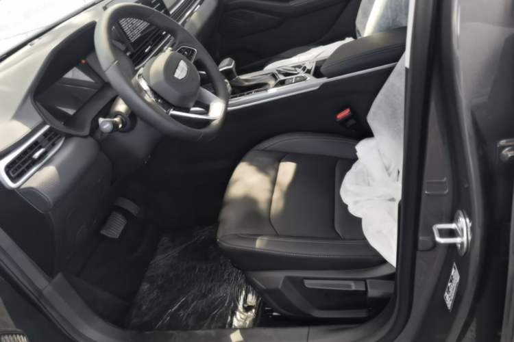 Used Geely Auto Emgrand 2026 Model 4th Generation 4 Millionth Anniversary Edition 1.5L CVT Overdrive Edition Left Front Seat