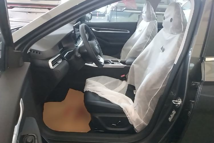 Used Geely Auto Emgrand 2026 Model 4th Generation 4 Millionth Anniversary Edition 1.5L CVT Feiyue Edition Left Front Seat
