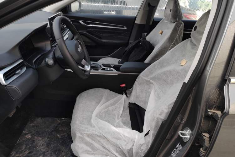 Used Geely Auto Emgrand 2026 Model 4th Generation 4 Millionth Anniversary Edition 1.5L CVT Feiyue Edition Left Front Seat