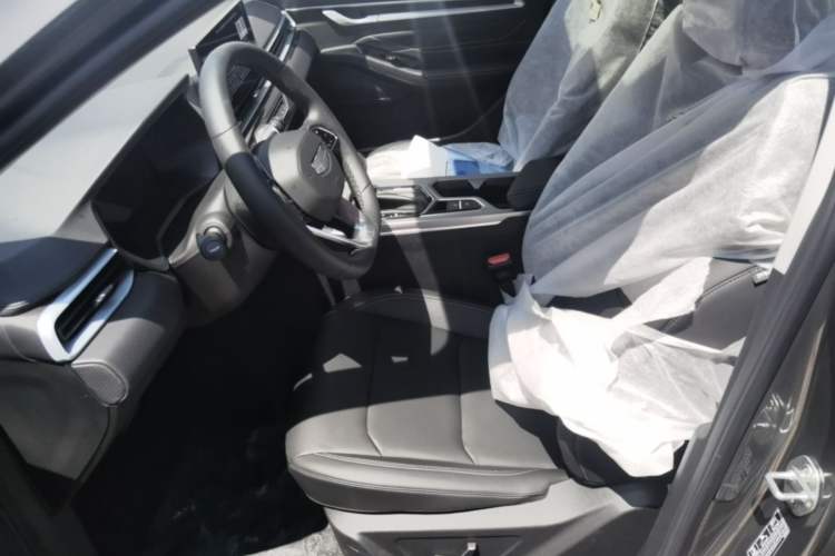 Used Geely Auto Emgrand 2026 Model 4th Generation 4 Millionth Anniversary Edition 1.5L CVT Feiyue Edition Left Front Seat