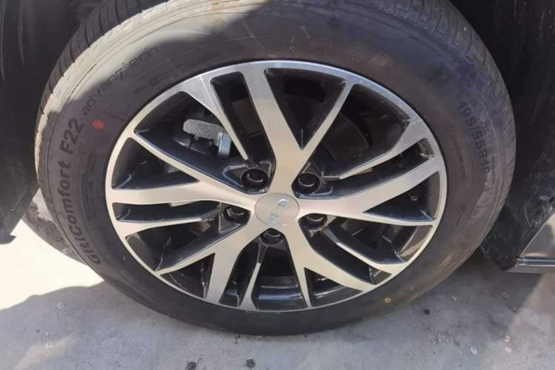 Used Geely Auto Emgrand 2026 Model 4th Generation 4 Millionth Anniversary Edition 1.5L CVT Overdrive Edition Left Front Wheel Hub