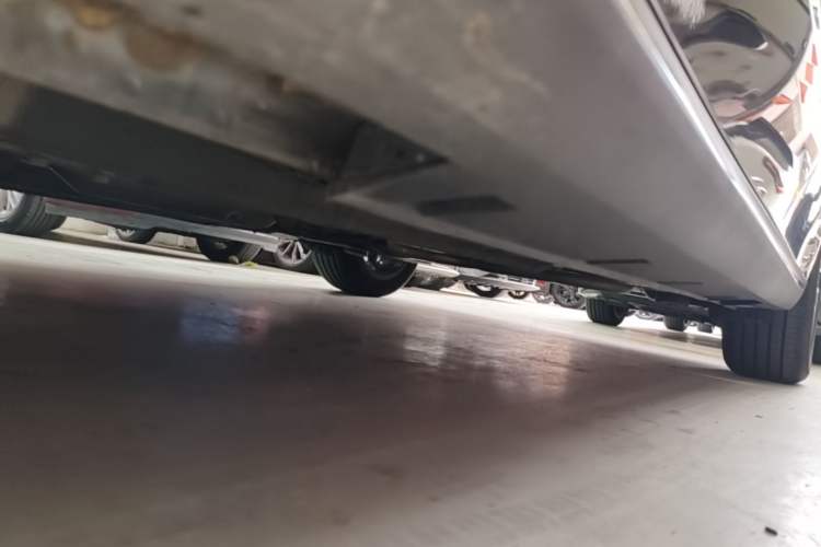Used Geely Auto Emgrand 2026 Model 5th Generation 1.5T DCT Prestige Edition Left Side Sill