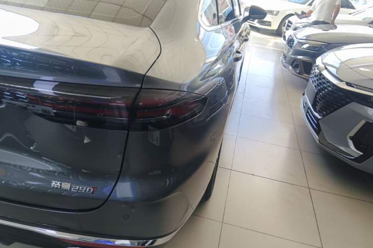 Used Geely Auto Emgrand 2026 Model 5th Generation 1.5T DCT Prestige Edition Right Rear Taillight