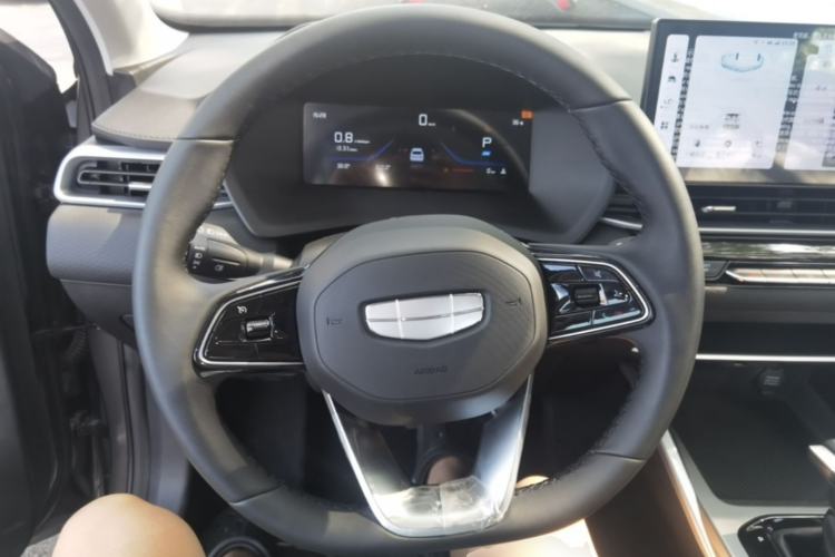 Used Geely Auto Emgrand 2026 Model 4th Generation 4 Millionth Anniversary Edition 1.5L CVT Overdrive Edition Steering Wheel
