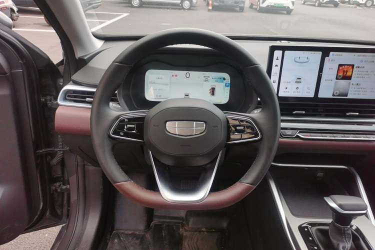 Used Geely Auto Emgrand 2026 Model 4th Generation 4 Millionth Anniversary Edition 1.5L CVT Excellence Edition Steering Wheel